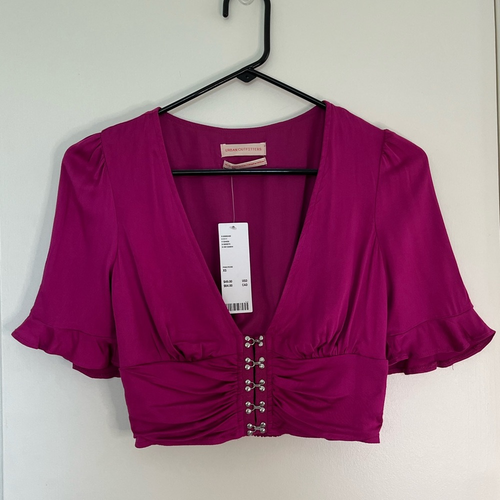 NWT Urban Outfitters UO Melody Cropped Fuchsia Blouse - Size Extra small